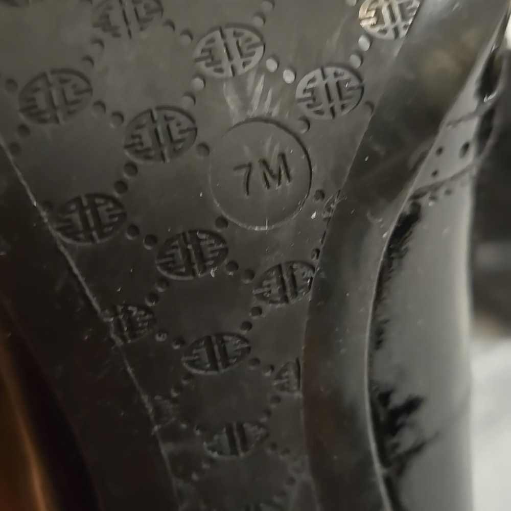 Antonio Melani Black Patent Leather Heels - Picture 4 of 6
